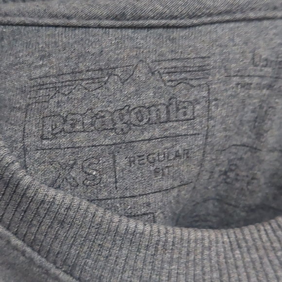 Patagonia Light Gray Crewneck Men's Sweater - Picture 4 of 5